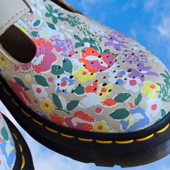 NEW Dr. Martens Floral Mary Janes Docs - Picture 8 of 13